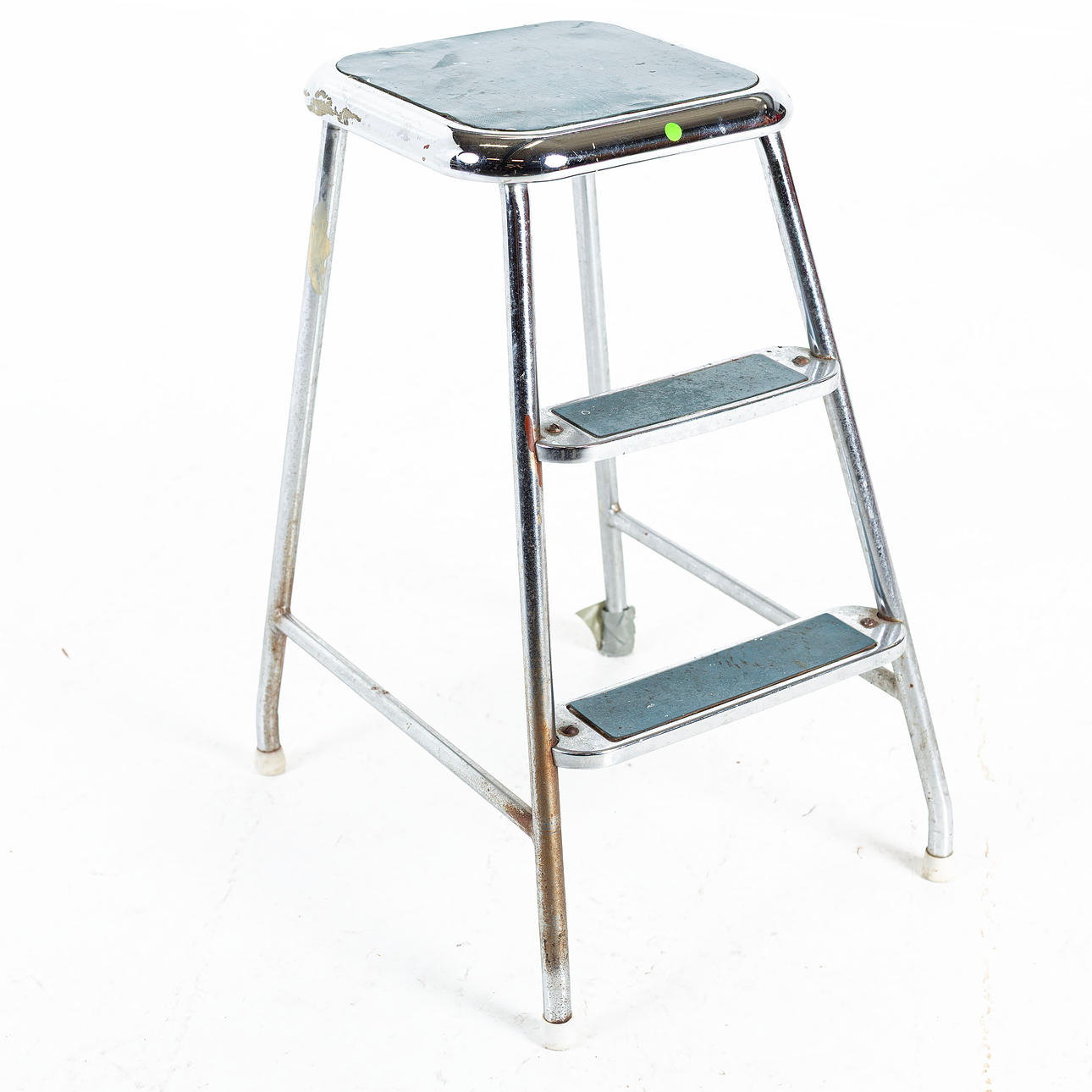 KITCHEN STOOL/STEP STOOL, Metal, mid 20th century.