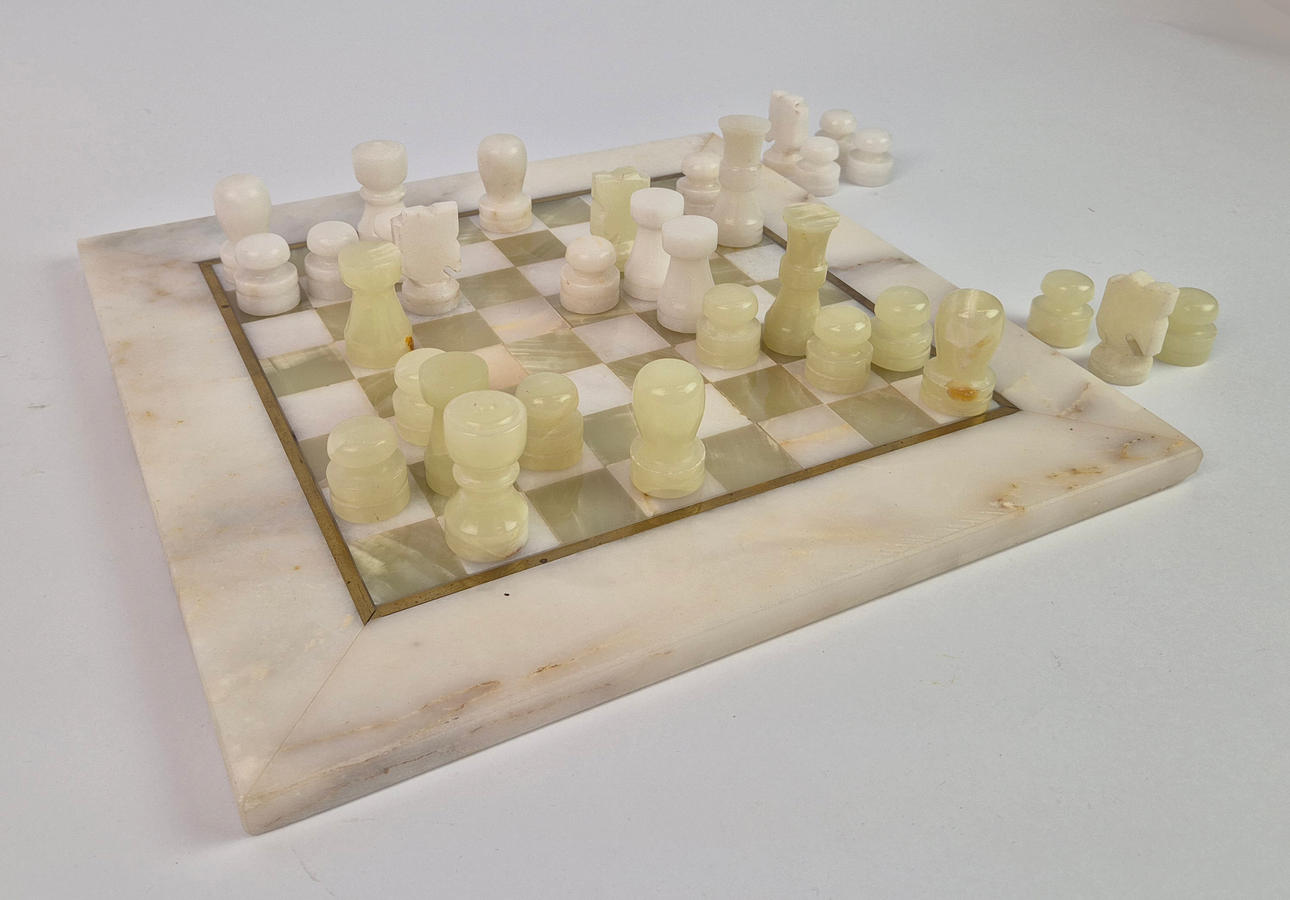 AN ONYX CHESS SET.