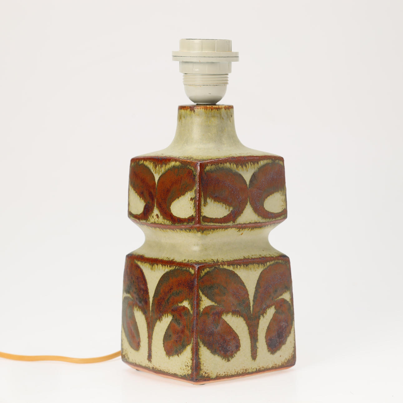 URSULA PRINTZ MOGENSEN (1920-93). Square table lamp in glazed stoneware with leaf motif, own workshop, Denmark, 1960s.