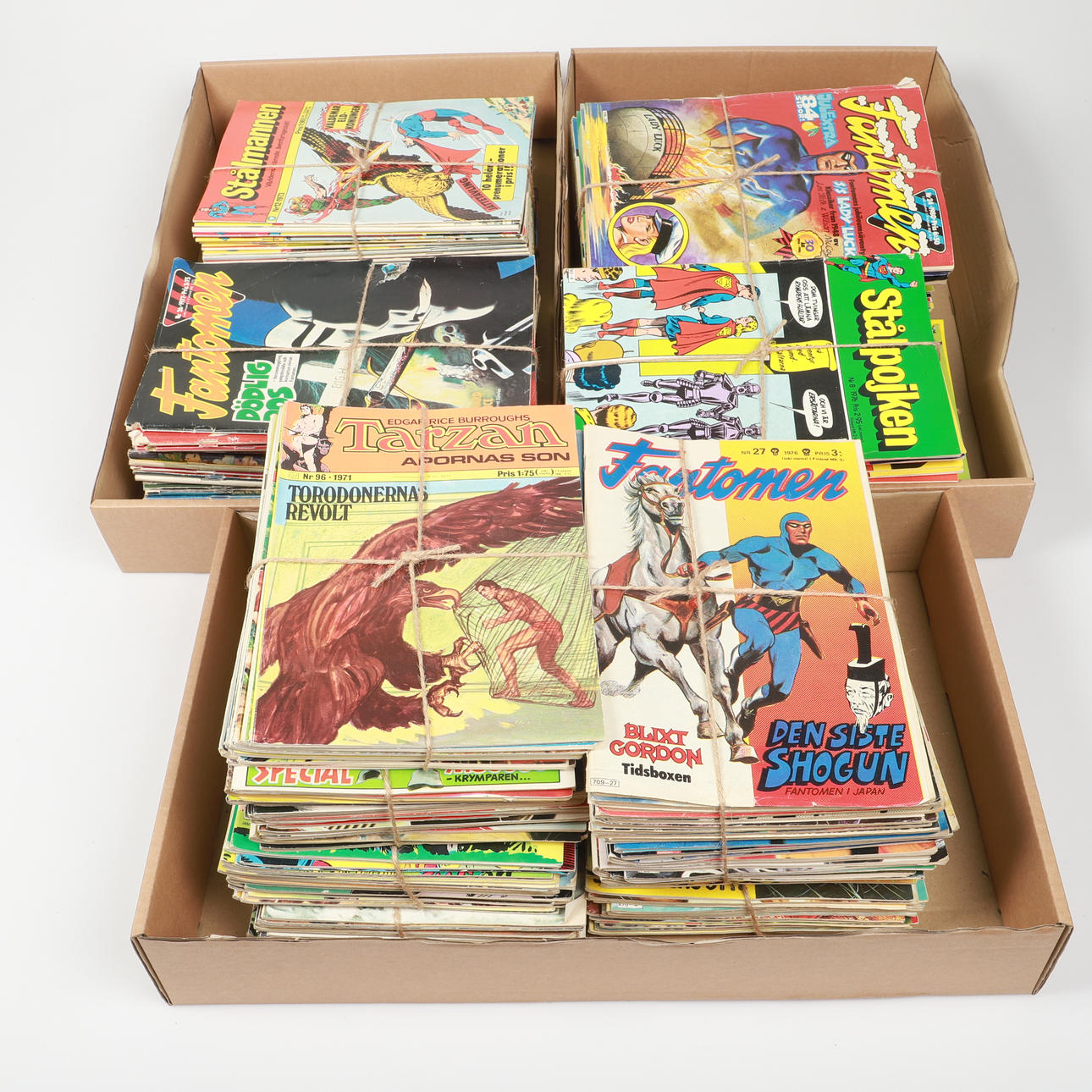 COMICS, große Party, Das Phantom, Der Steel Boy, Superman usw.