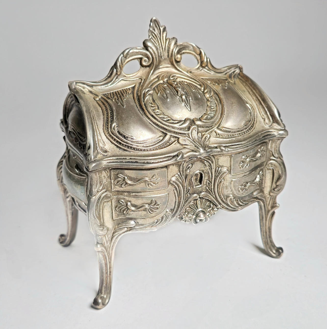 CAJA JOYERO PLATEADA "COMODA".