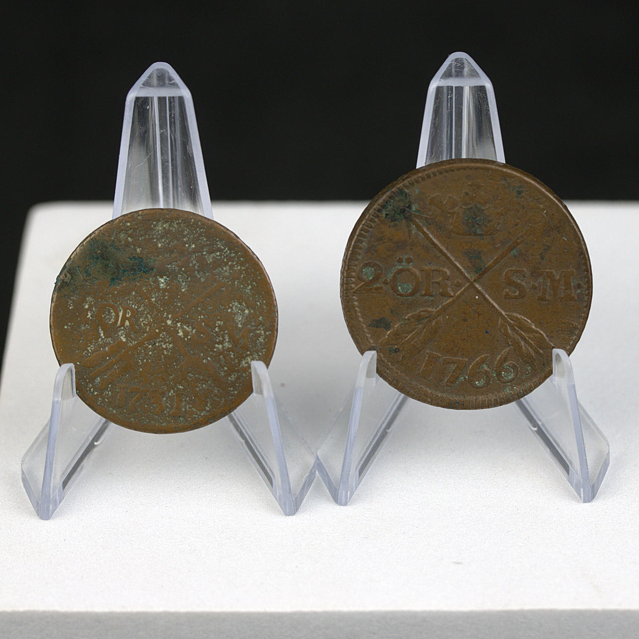 COIN, 2 pcs. 1 daler SM emergency coin, 1718, Ivpiter resp. Flink and Finished, Charles XII, Sweden.