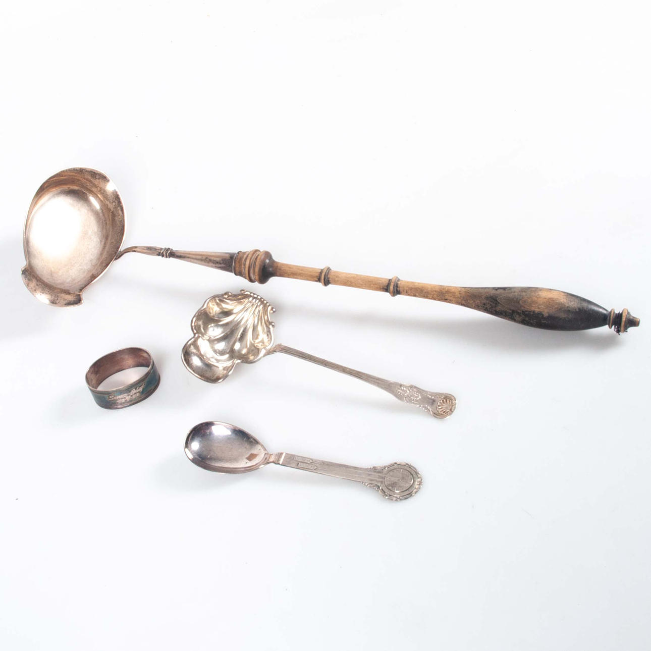 SILVER OBJECTS, 4 pieces.