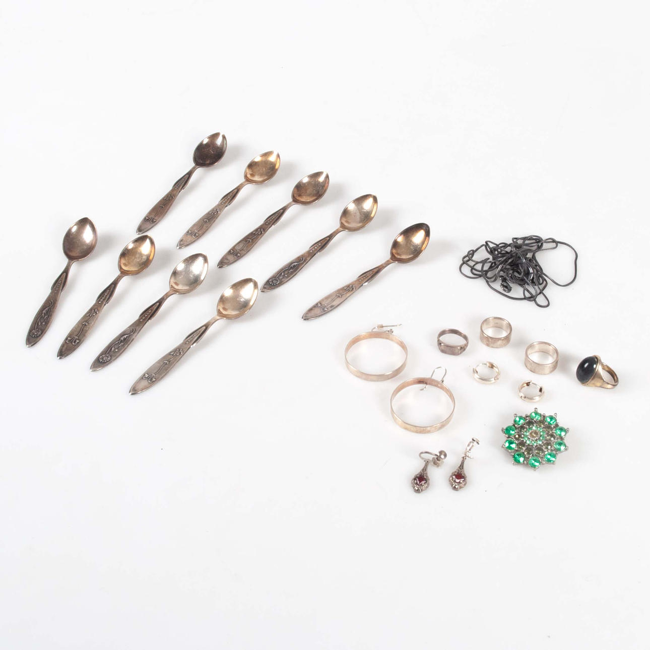 TEASPOONS EARRINGS AND RINGS, SILVER, 140 g.