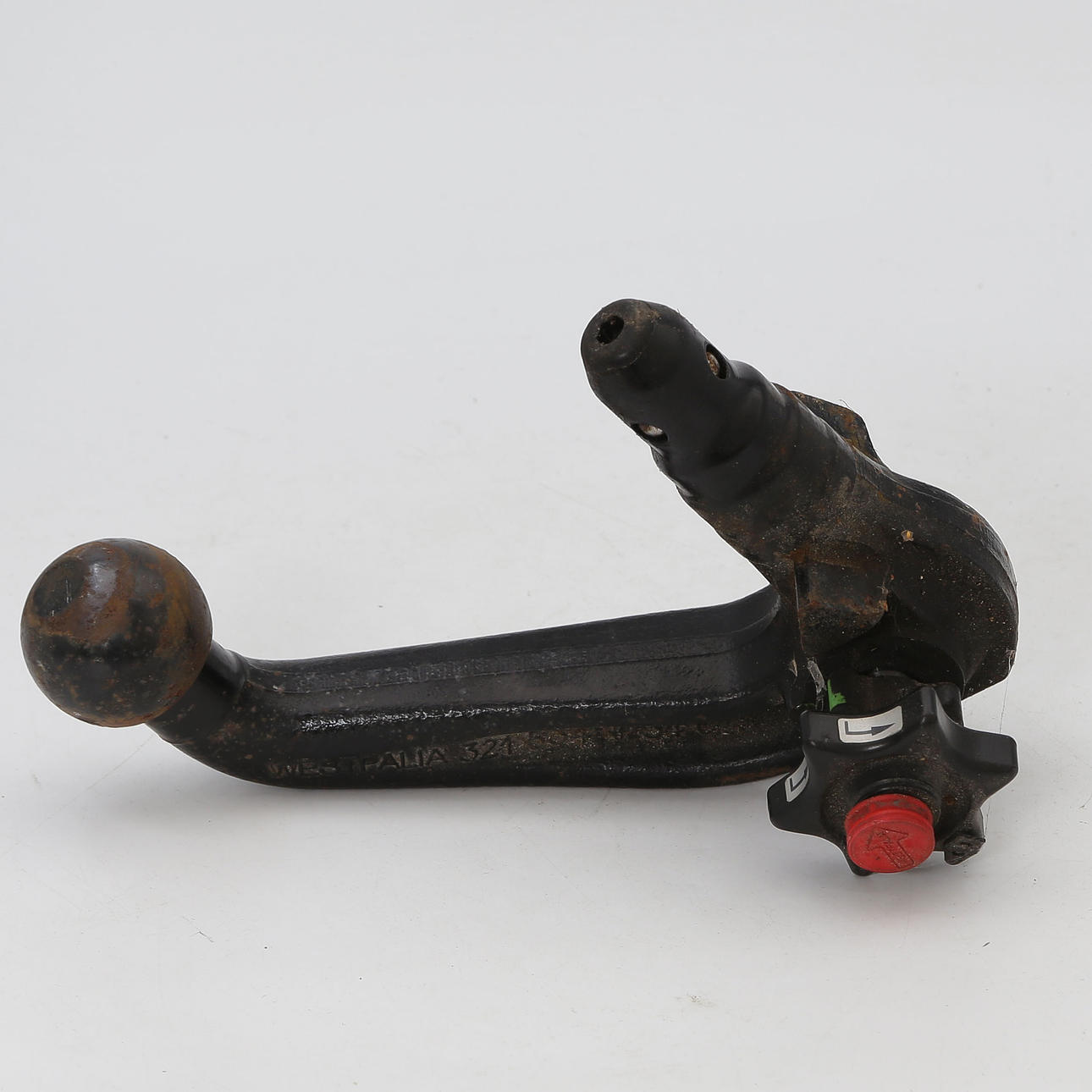 TRACTOR UNIT WESTFALIA VW JETTA (YEAR 2012).