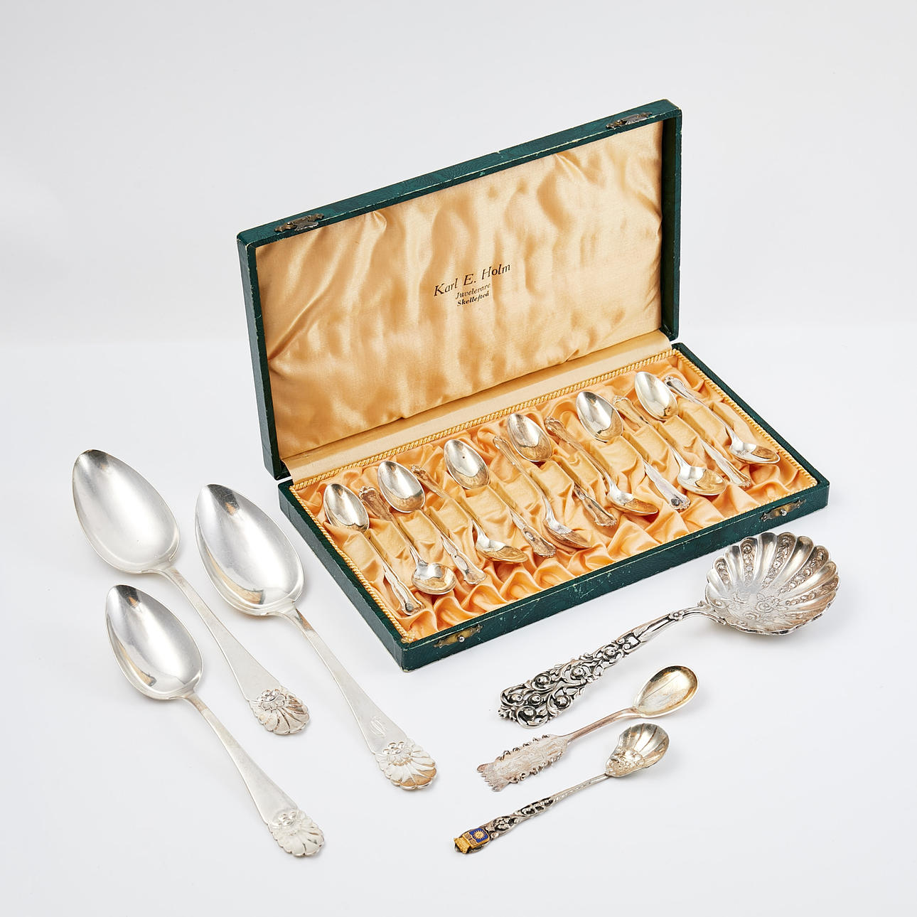 CUTLERY, 18 pieces, Silver, Different age and models.
