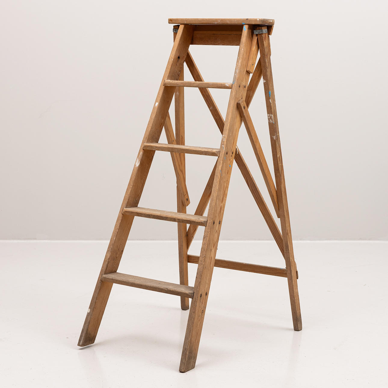 STEGE, trä, 1900-tal.