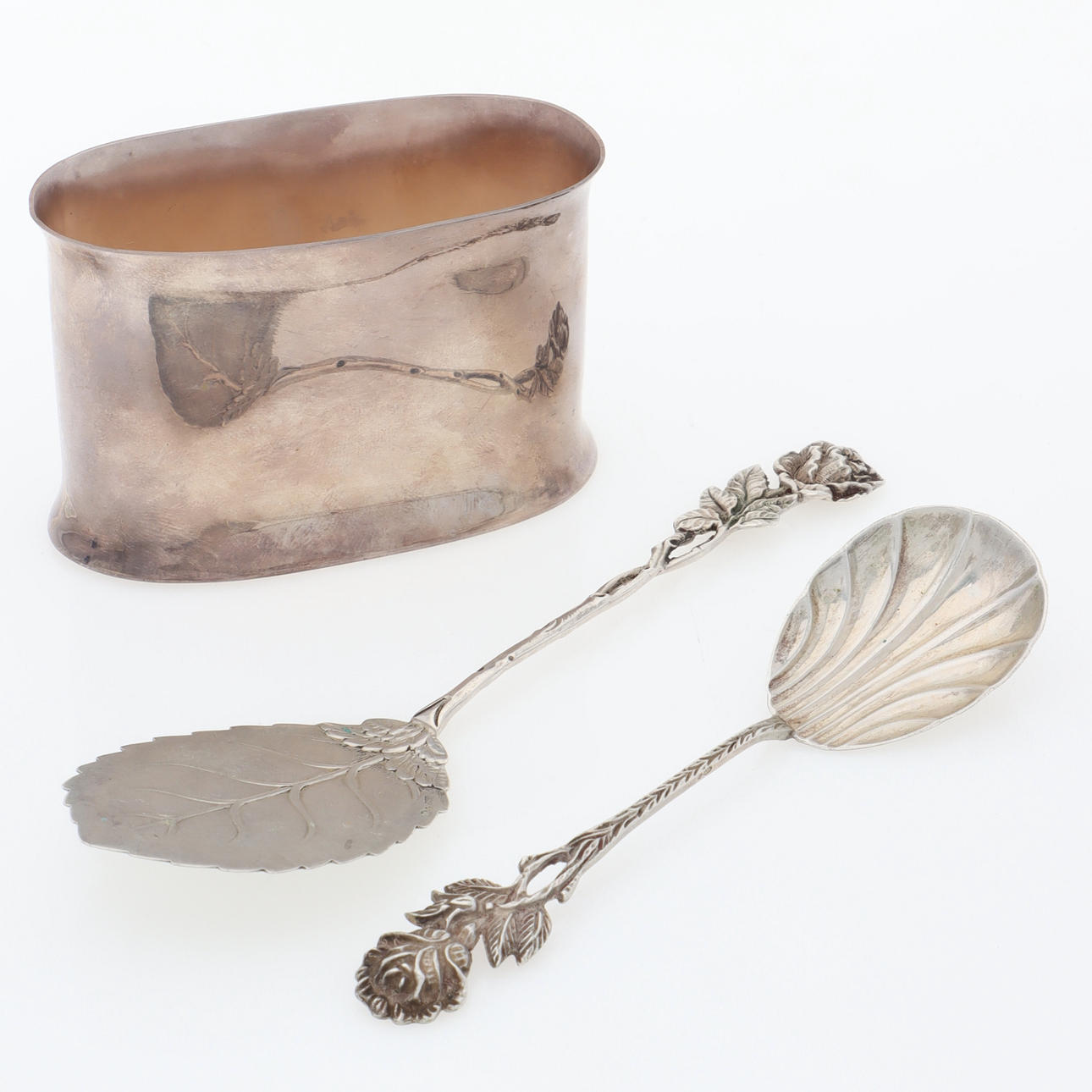 SILVER OBJECTS, 3 pcs, approx. 104 grams.