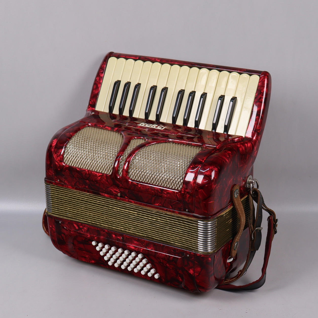 ACCORDION, Horch, Germany.