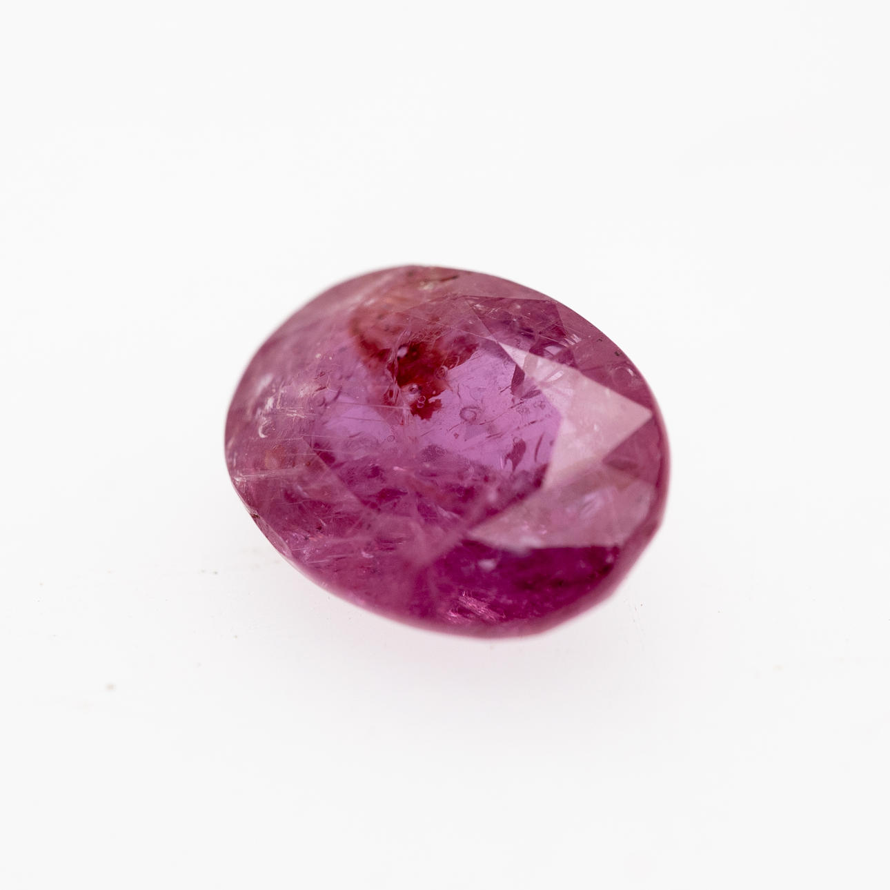 Löysä rubiini n. 1,66 ct.