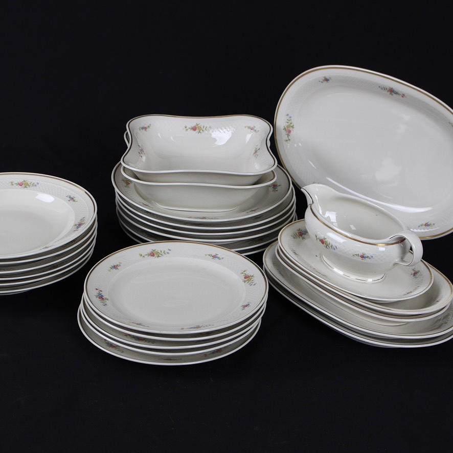 A 37-piece tableware set from Eisenbach, Bavaria.
