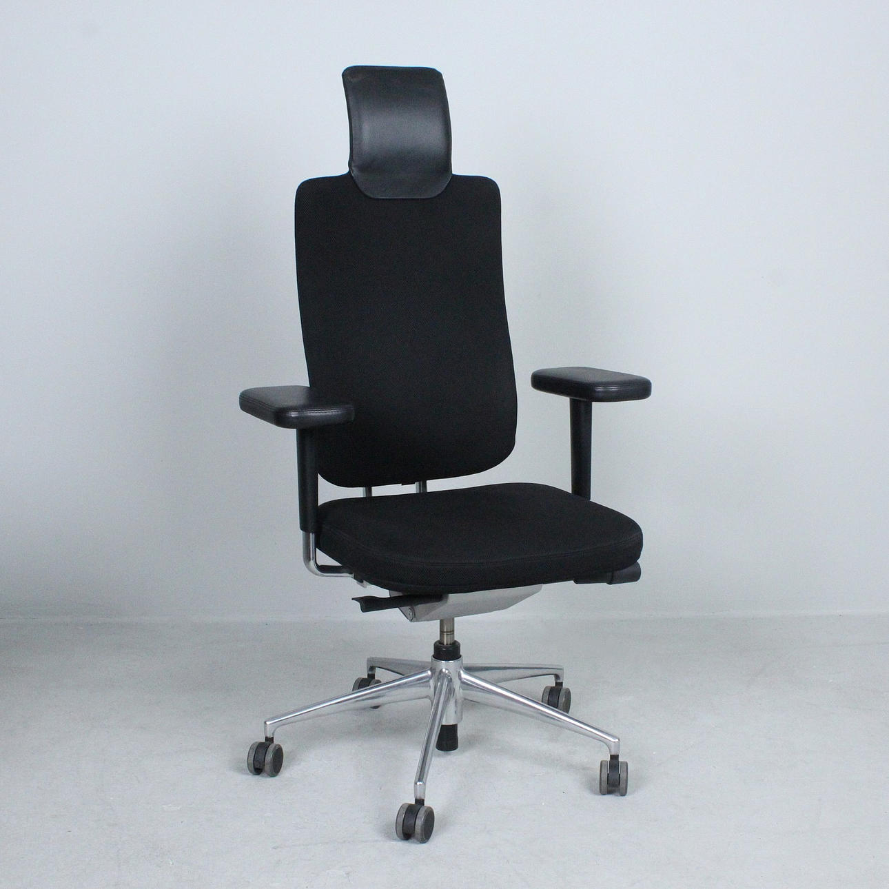 VITRA. Highback Chefsessel / Bürostuhl, Modell 'Headline'.