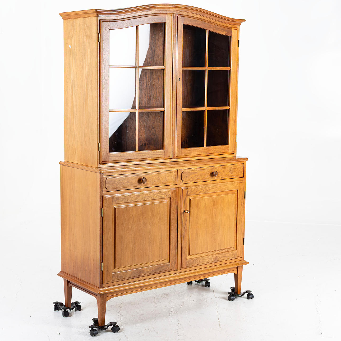 SVANTE SKOGH. “Vindö”, display cabinet, oak.