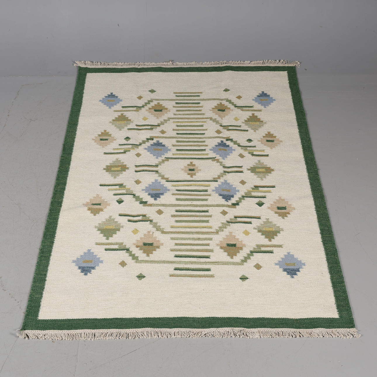 TÆPPE, rylliklinned, 229x171 cm.