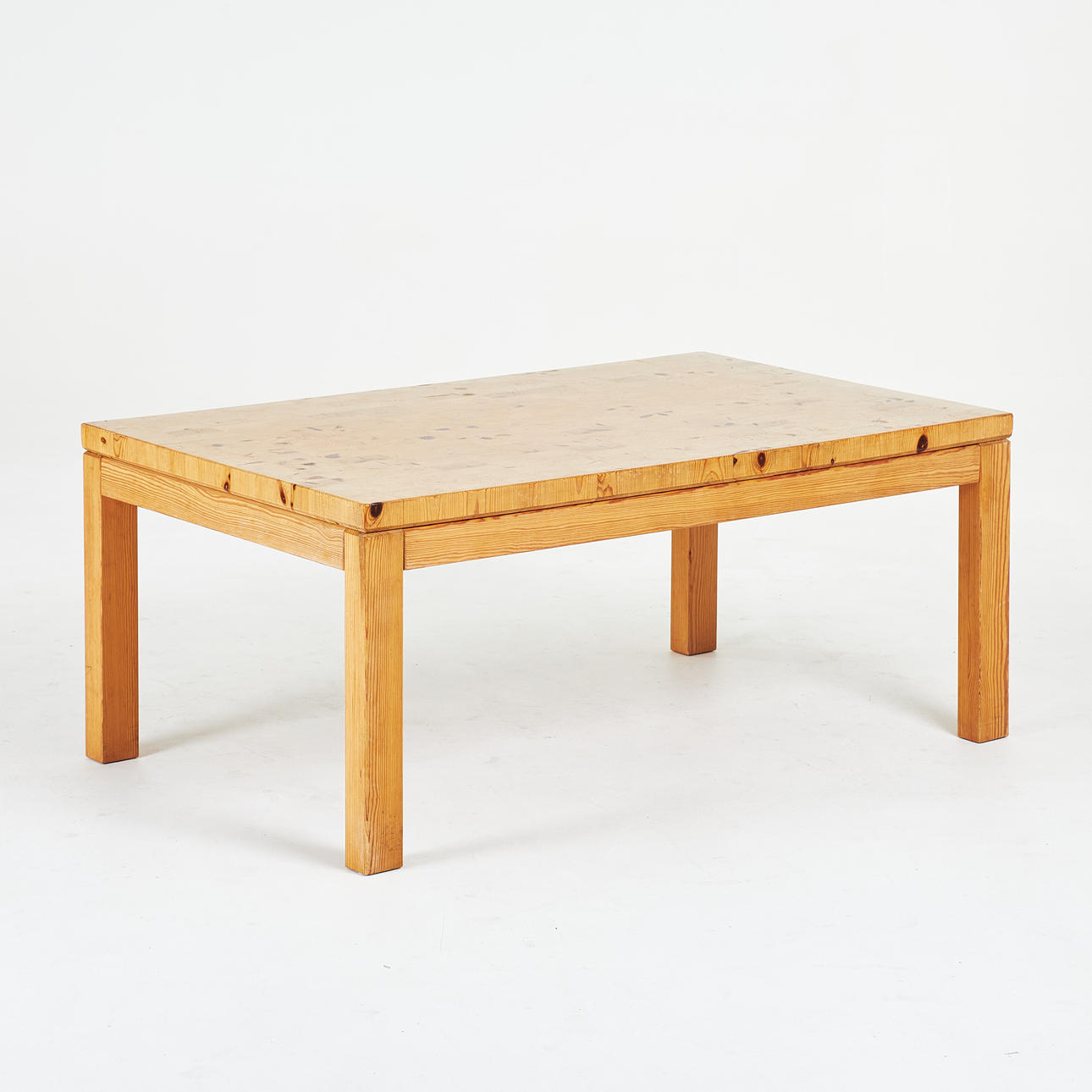 COFFEE TABLE. Second half of the 20th century, solid pine board.
