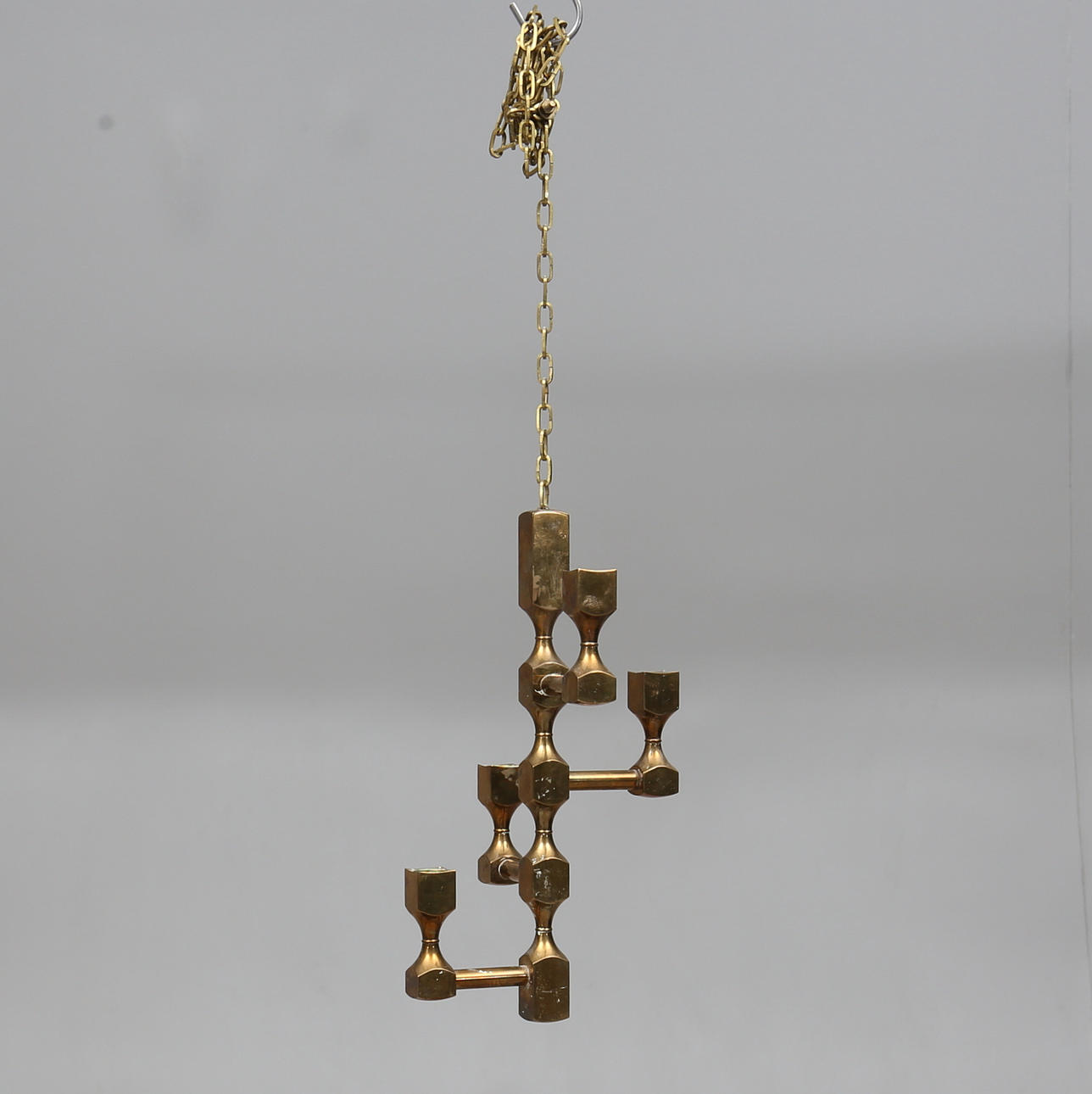 LJUSKRONA, mässing, sannolikt Metallslöjden Gusum, 1979.