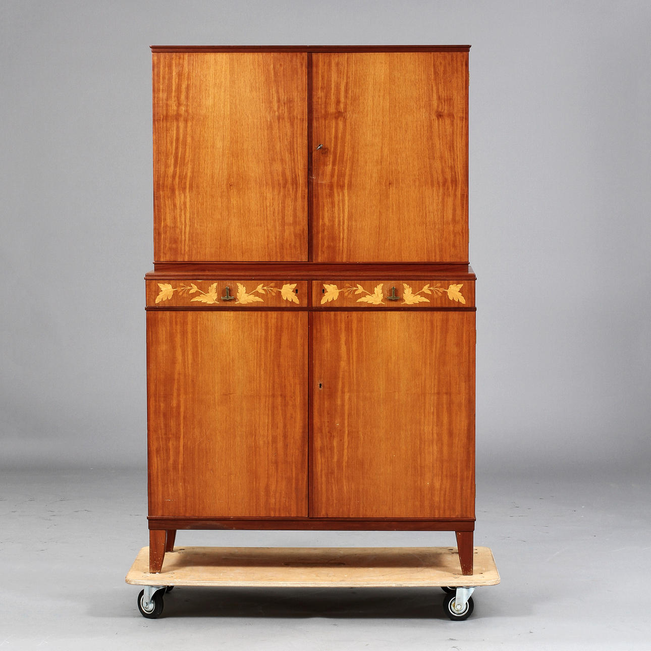 SKÅP "PYRAMID", Carl Malmsten.