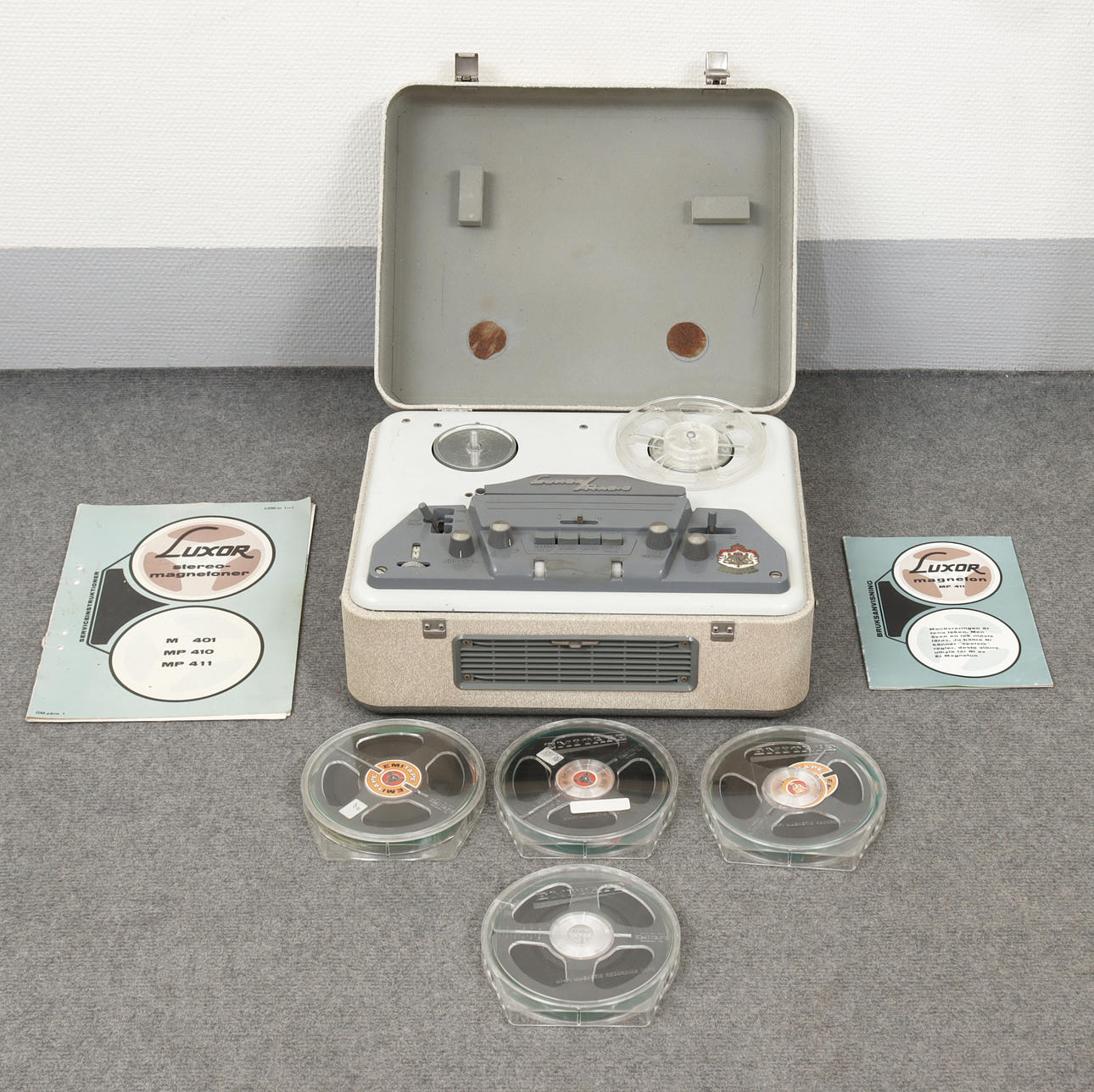 ROLLER TAPE RECORDER, LUXOR RADIO.