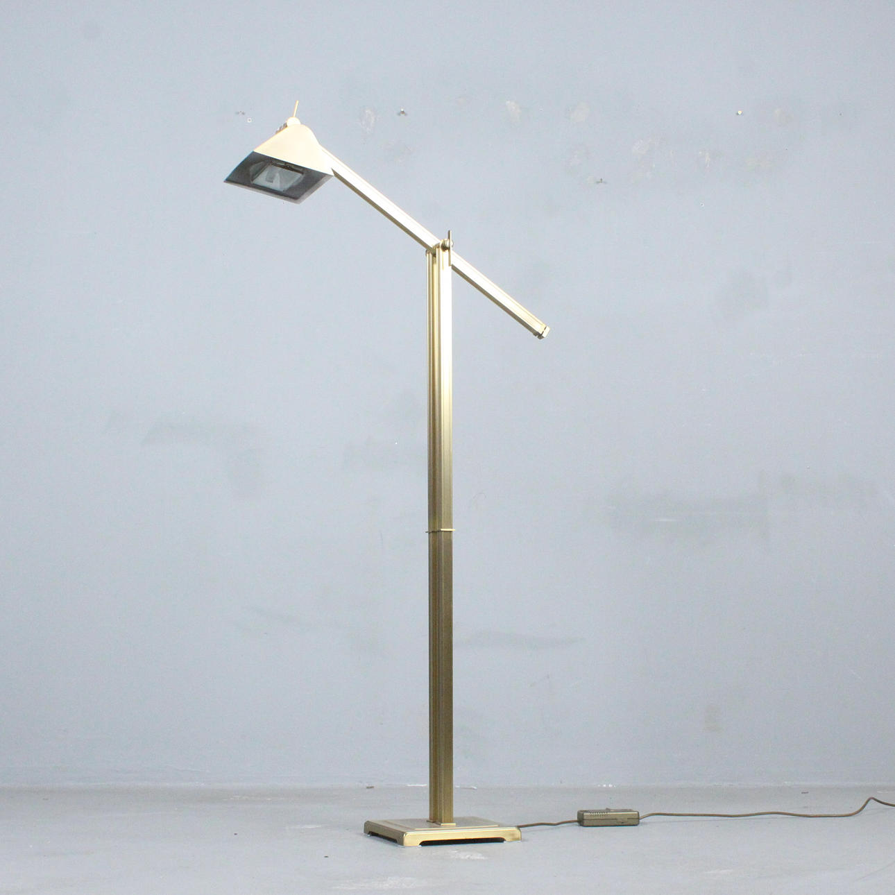 Hollywood Regency style floor lamp.