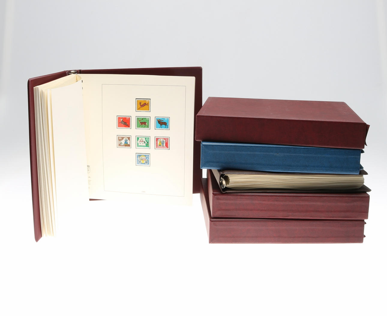 FRIMÄRKSALBUM, 5 st,mestadels utländska,Tyskland.