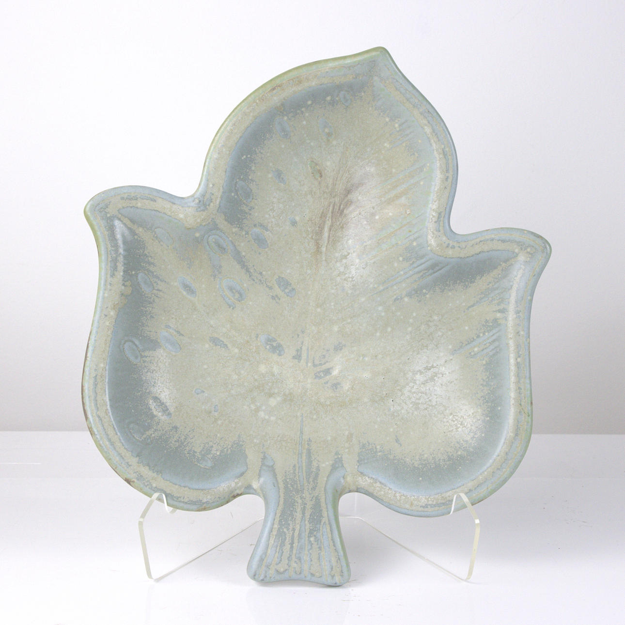 GUNNAR NYLUND. Barrel, leaf shaped, stoneware, monogram signed, Rörstrand.