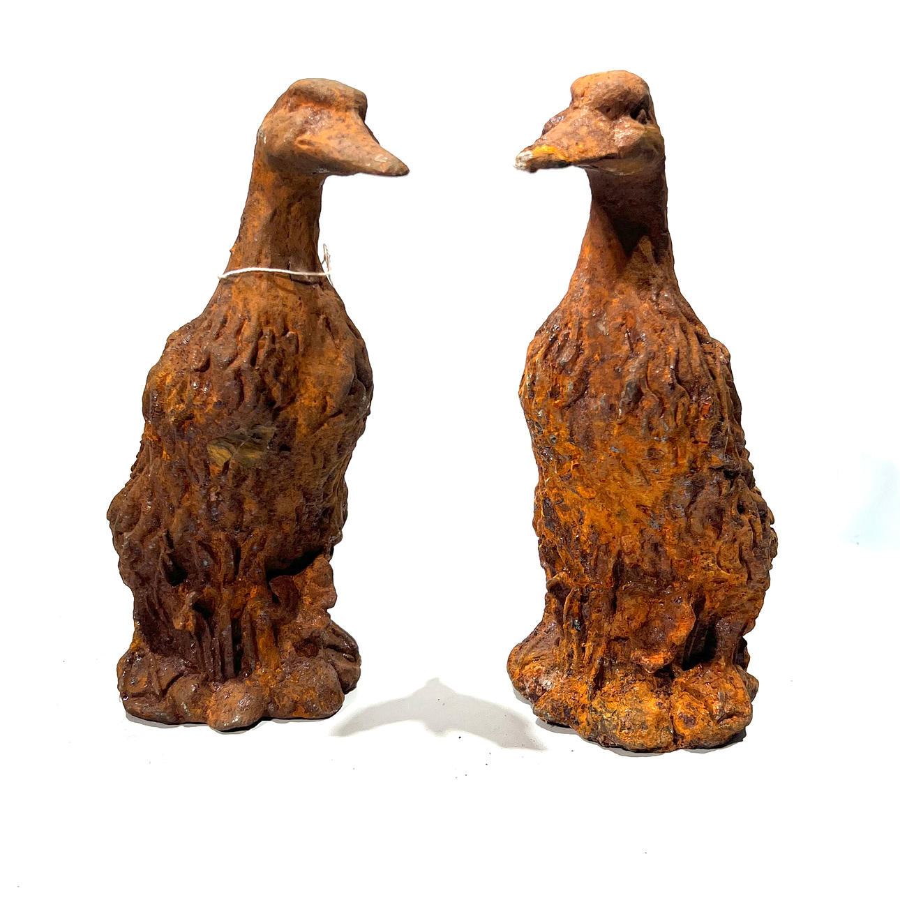 Par jernænder til haven.