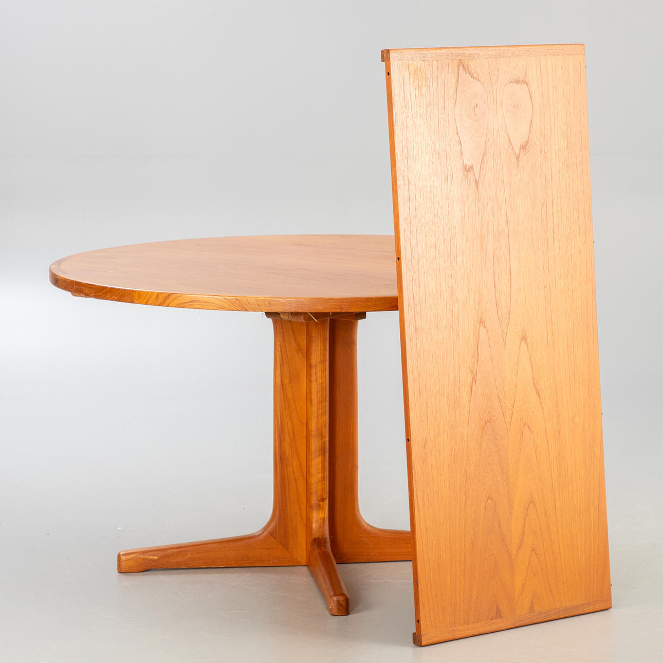 Extendable dining table in teak, Denmark, 1960s.