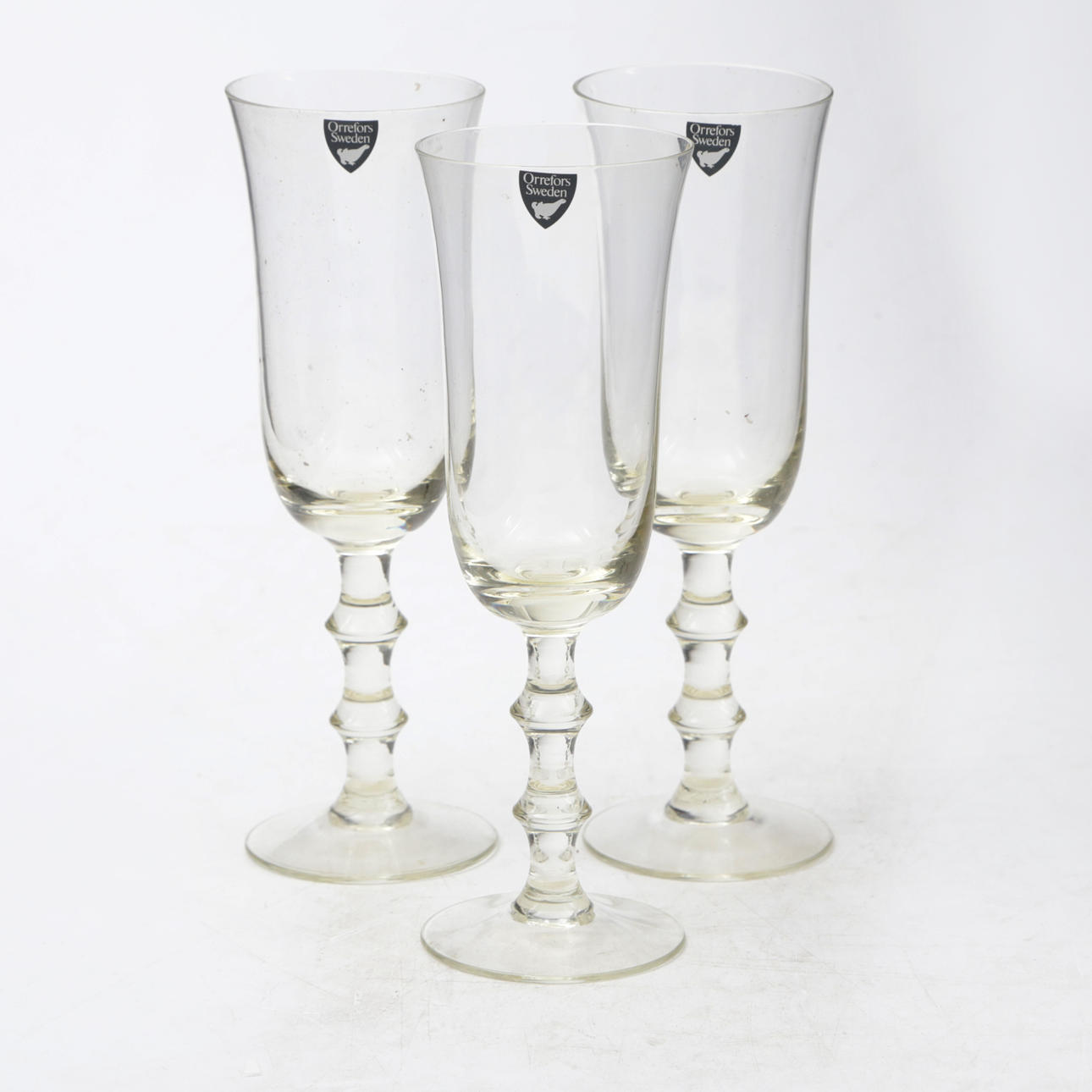 SIMON GATE. WINE GLASSES, 3 pcs, Sandvik/Orrefors “Salut”.