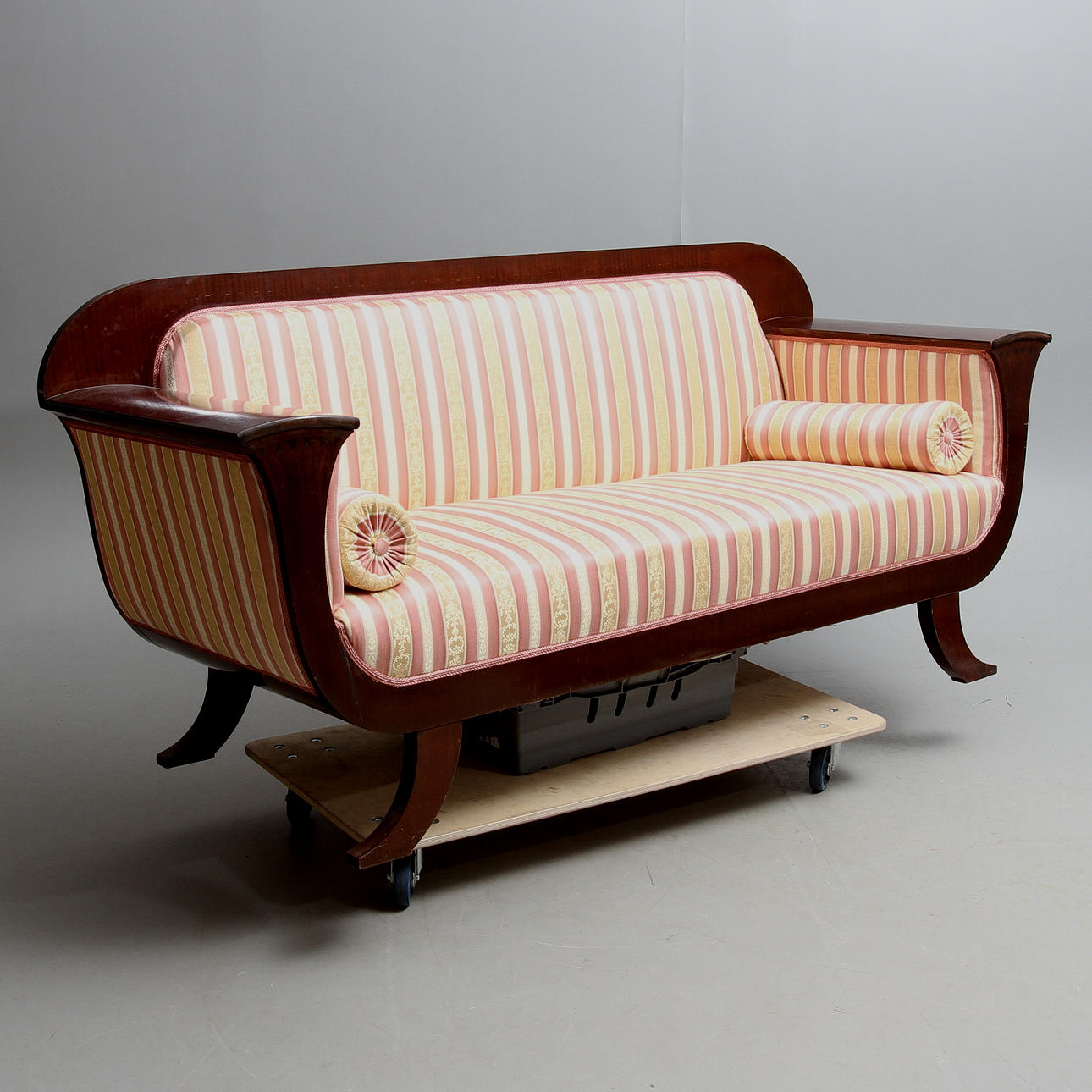 SOFFA, 1800/1900-tal.