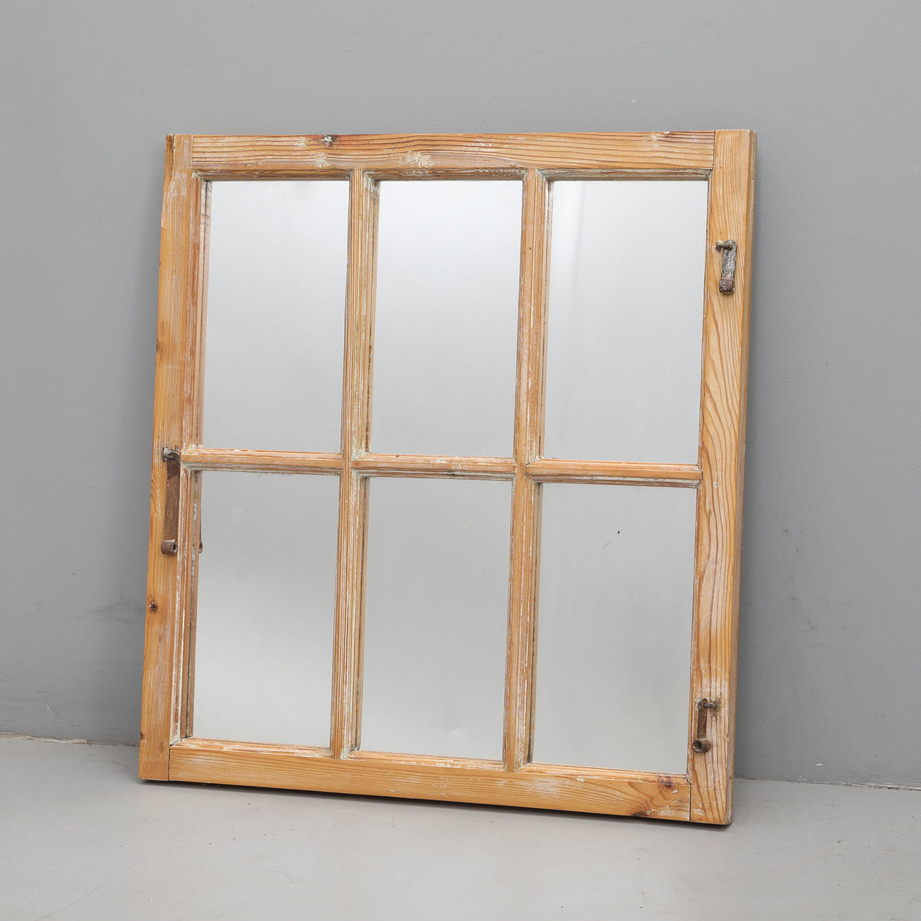 WINDOW with mirror glass, pine.