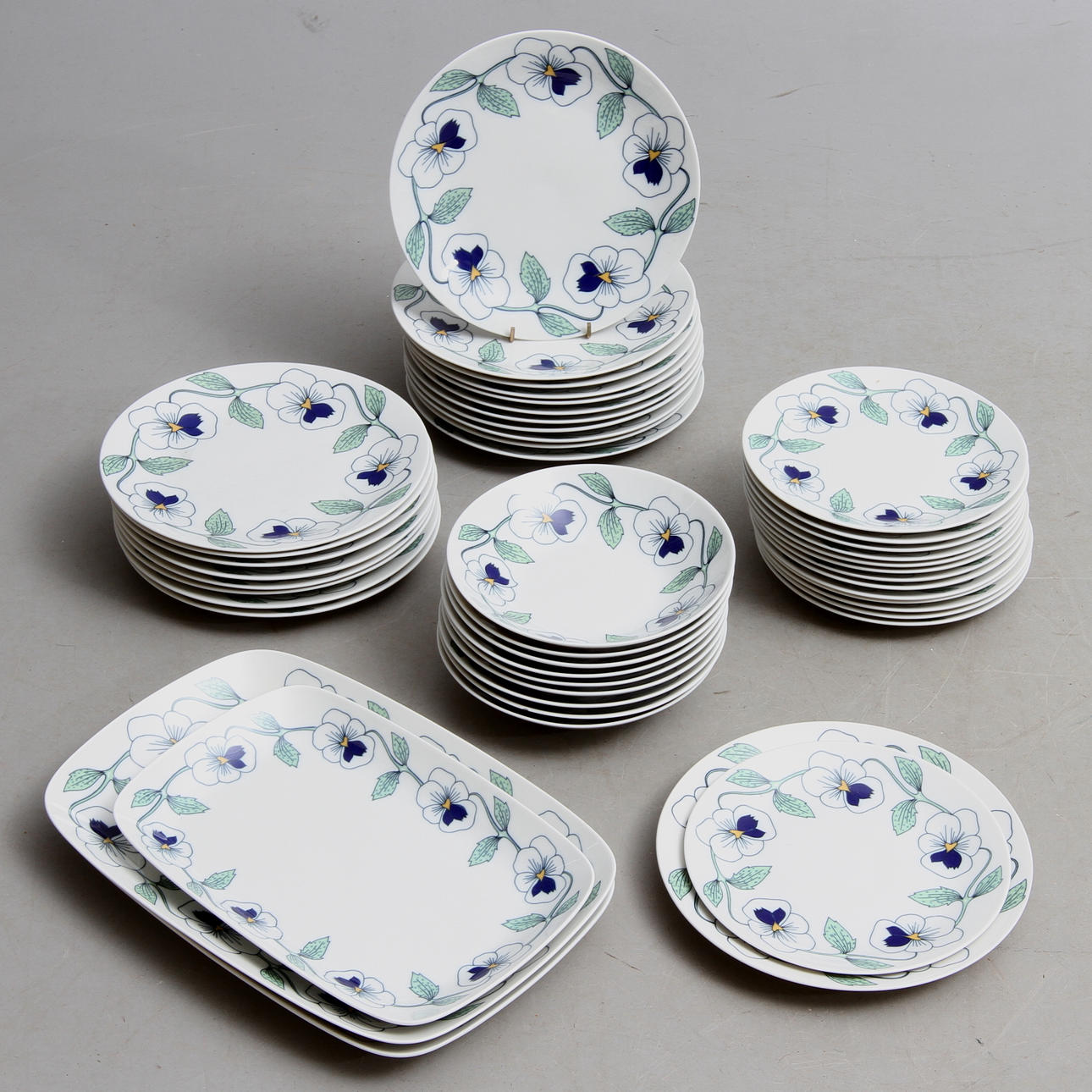 MATSERVIS, 46 delar, porslin, "Sylvia", Rörstrand.