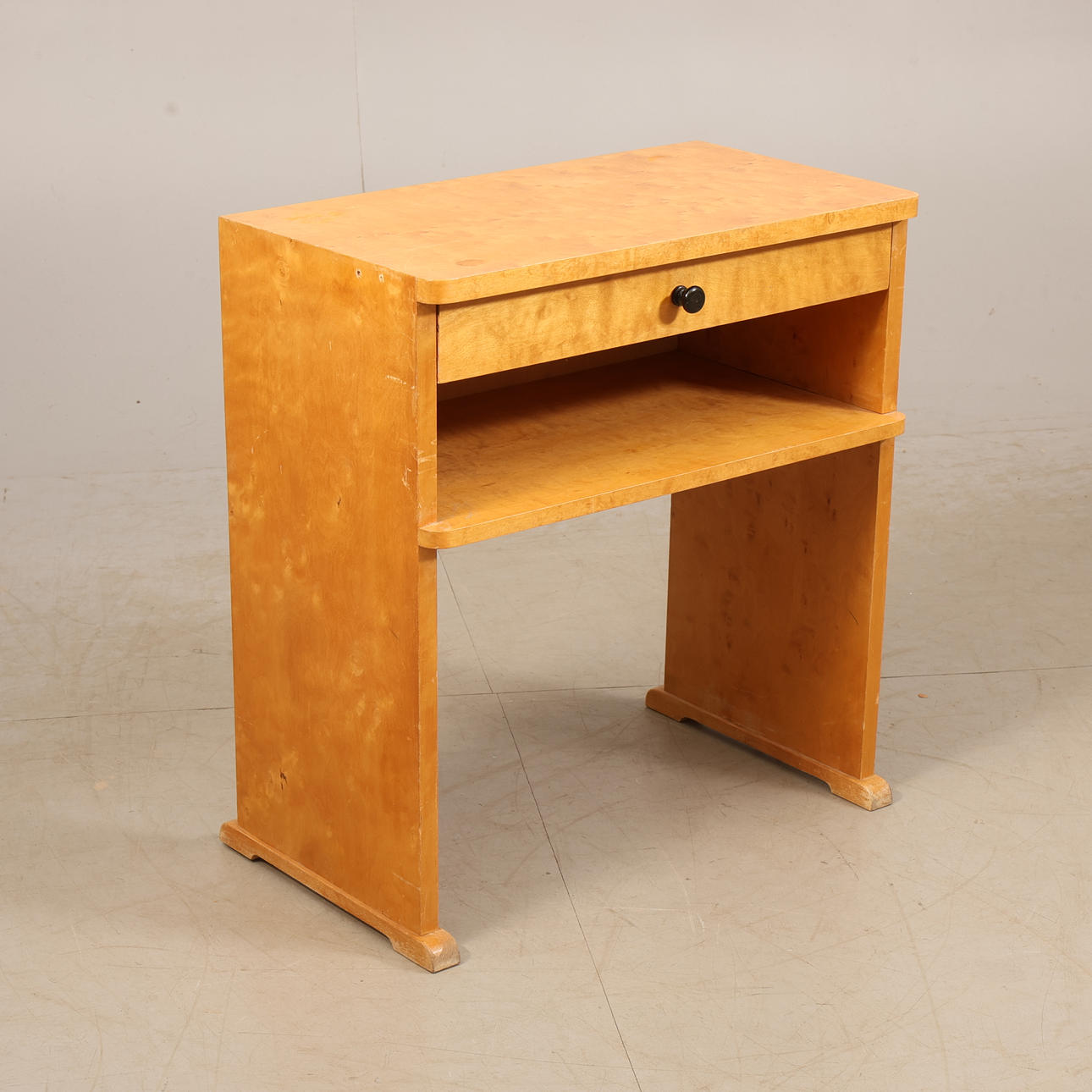 A birch sideboard, art deco, 1920/30s.