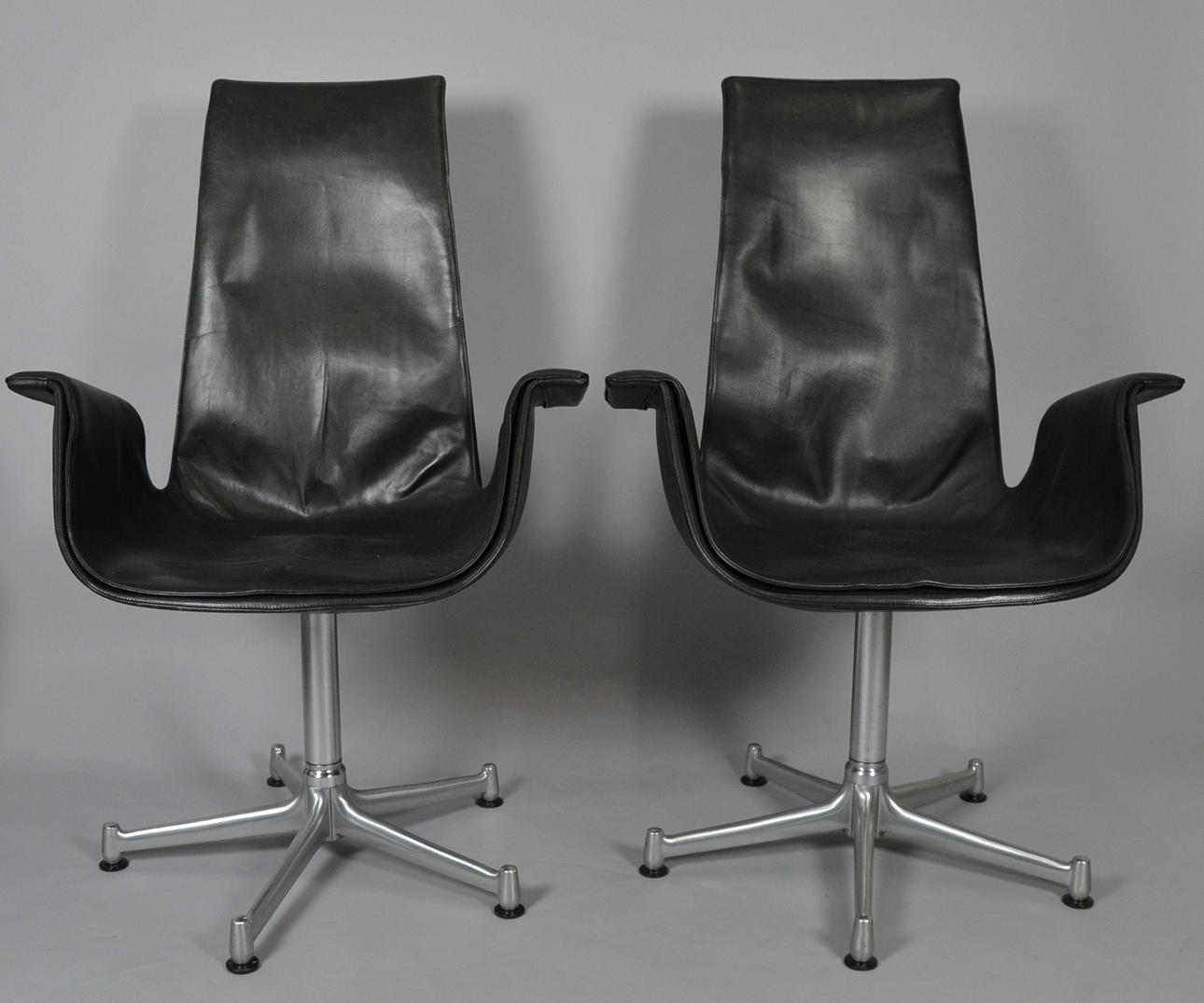 JORGEN KASTHOLM UND PREBEN FABRICIUS. TULIP STOLAR FK6725, ett par.