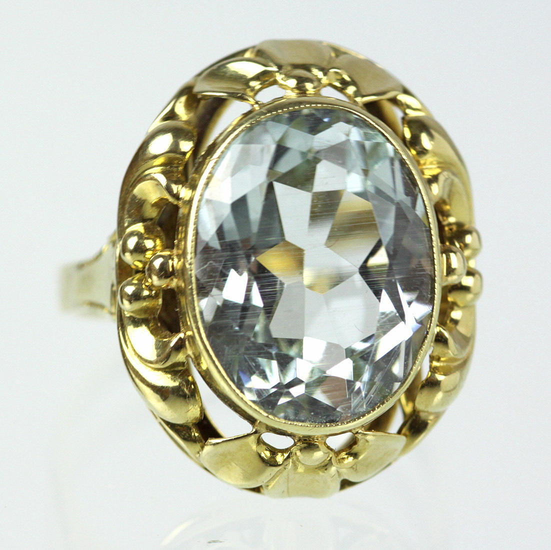 AQUAMARINE RING 585 gult guld.