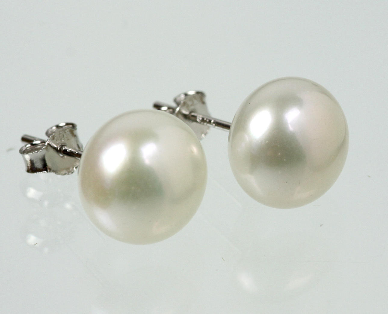 ÖRHÄNGEN, vita odlade pärlor, silver 925.