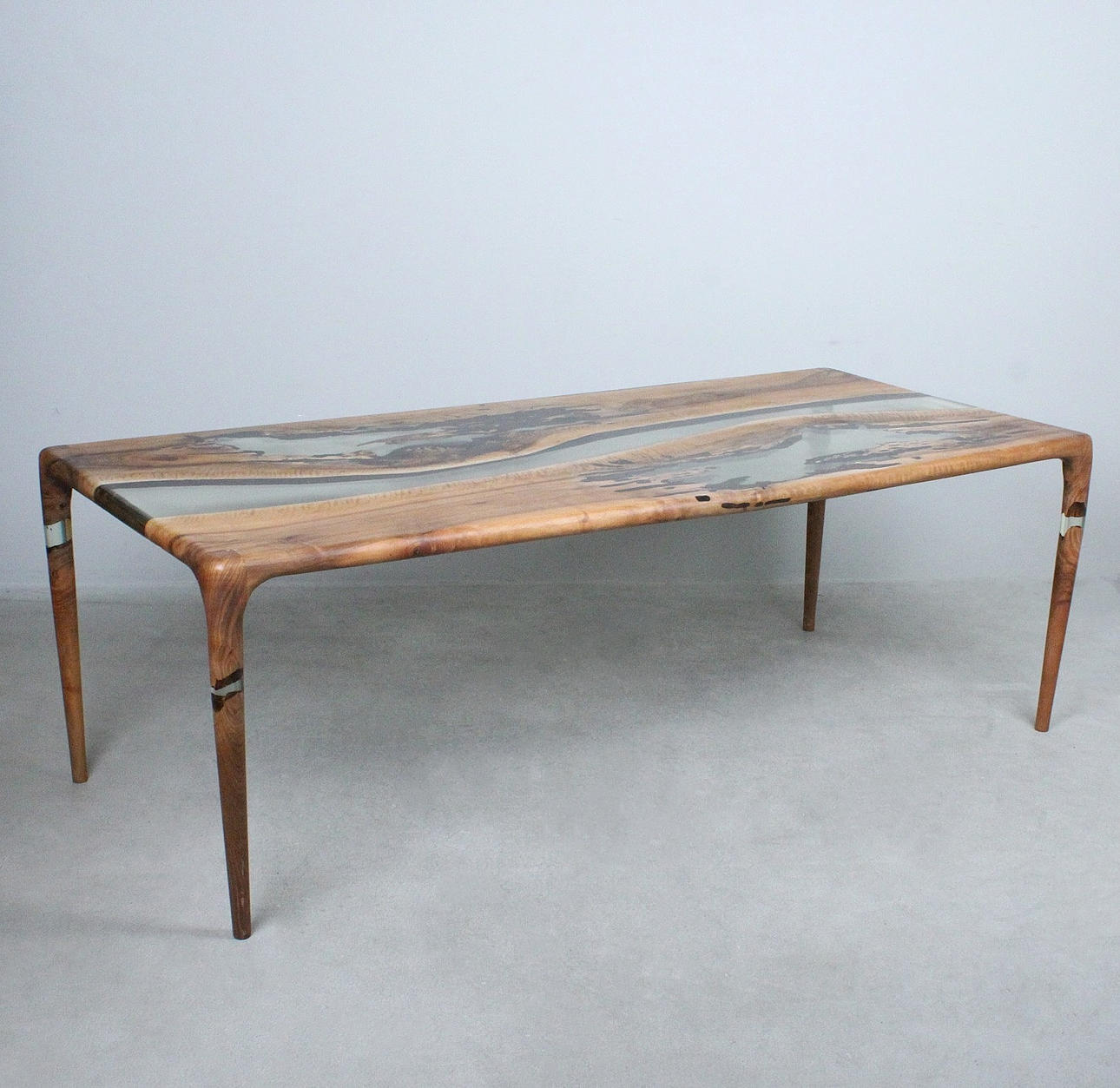 Epoxy resin table/dining table, handmade.