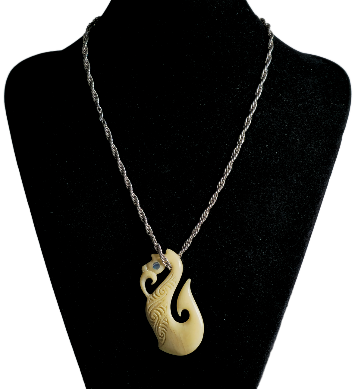 DRAGON PENDANT IN BONE WITH SILVER CHAIN.