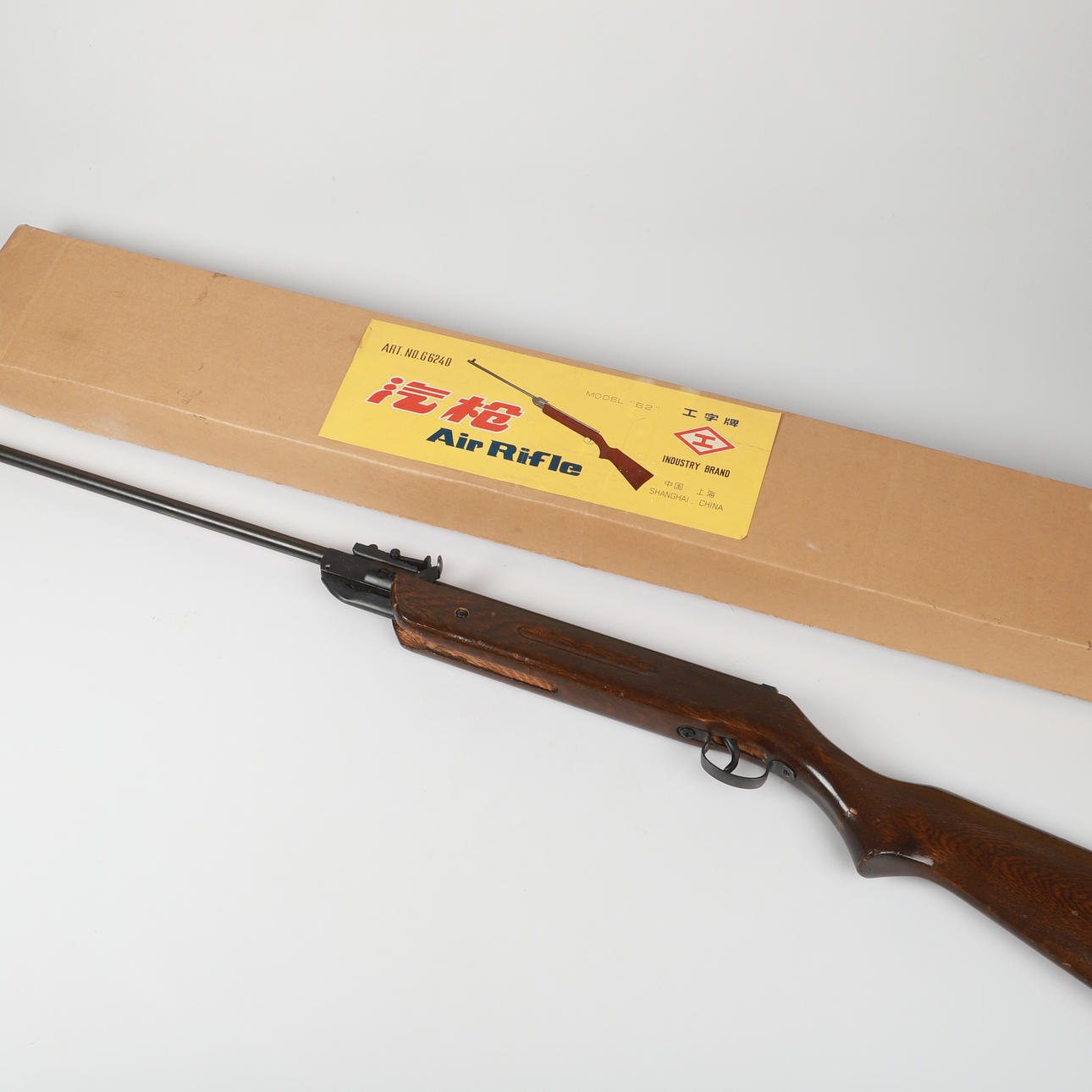 LUFTRIFFEL, „Model 62", Kina.