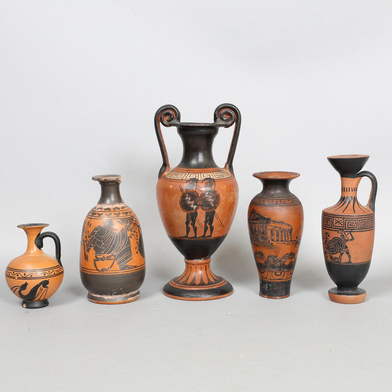 A COLLECTION OF FIVE ANCIENT GREEK REPLICA VESSELS (5). Ceramics ...