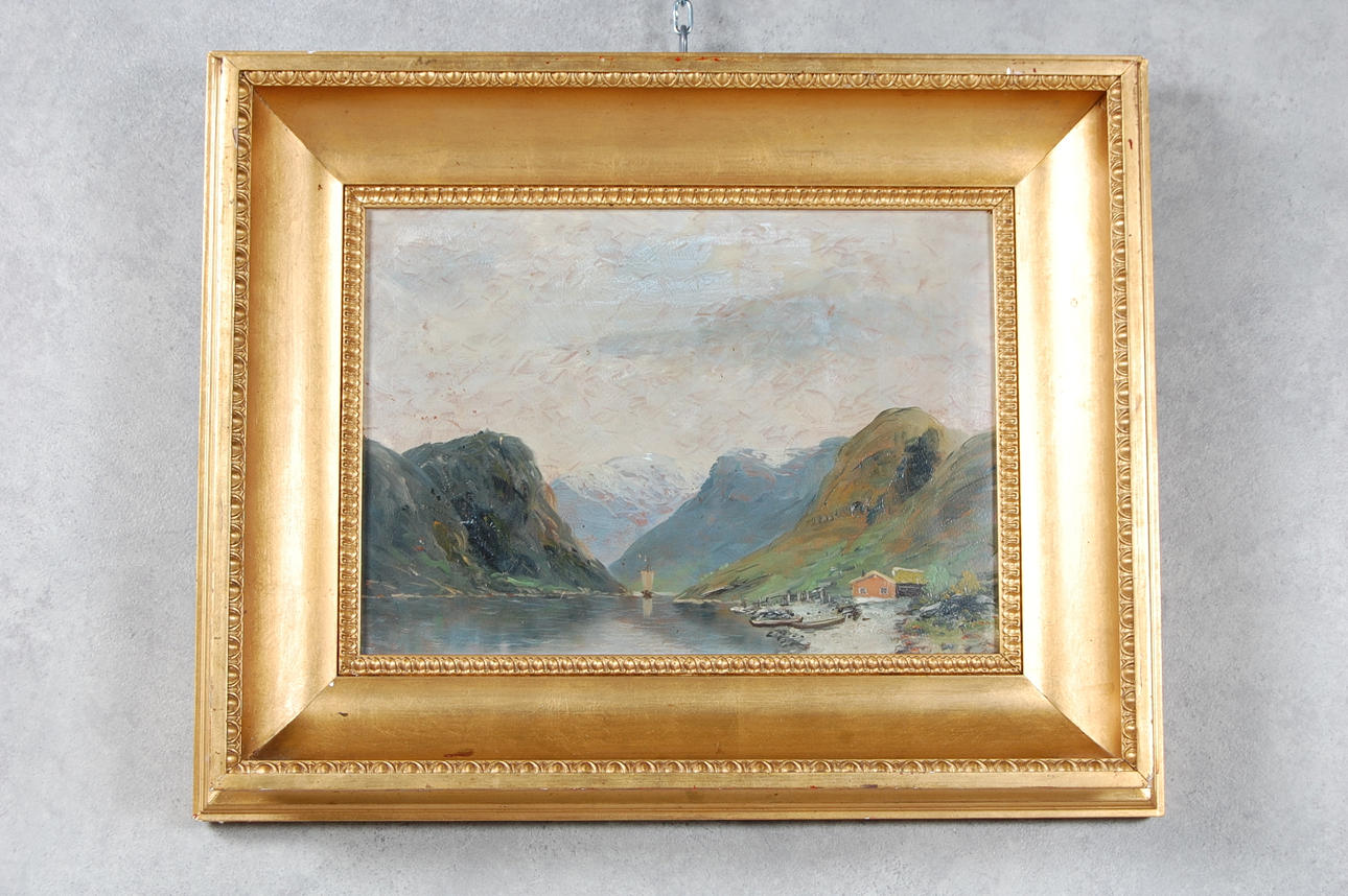 OKÄND KONSTNÄR. Olja på pannå " Hardangerfjorden " 1900-talets början.