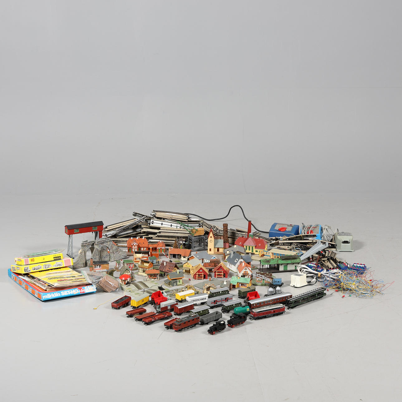 MODEL RAILWAY, lot, including Märklin and Faller.