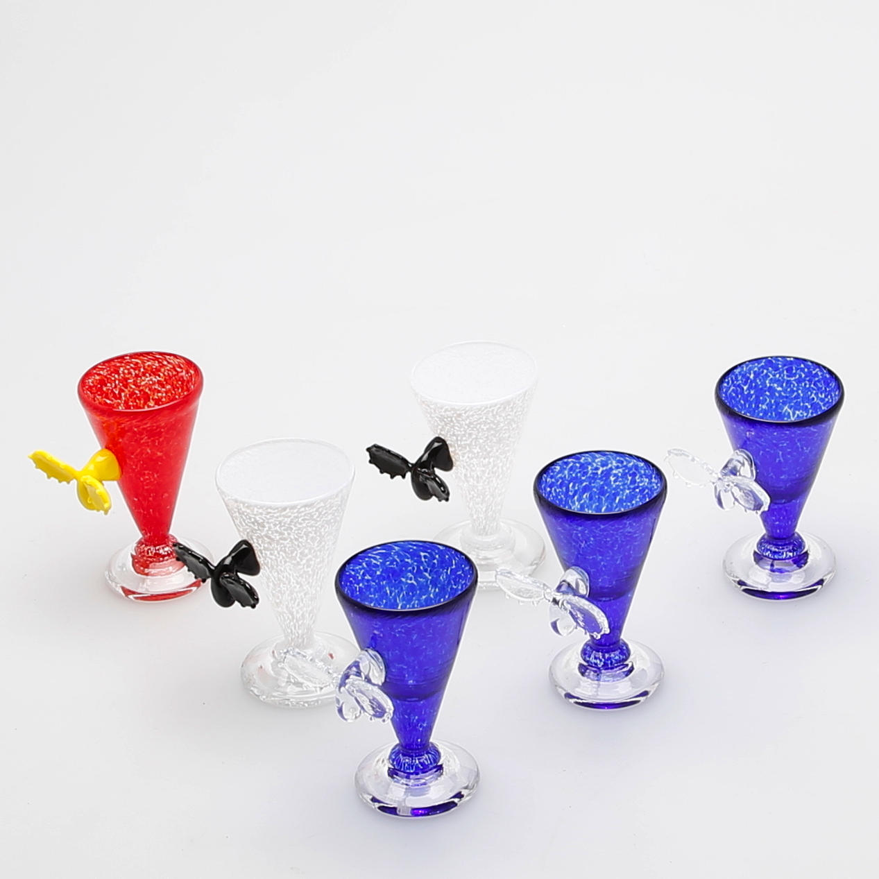 SNAPSGLAS med älgdekor, signerade Astrid.