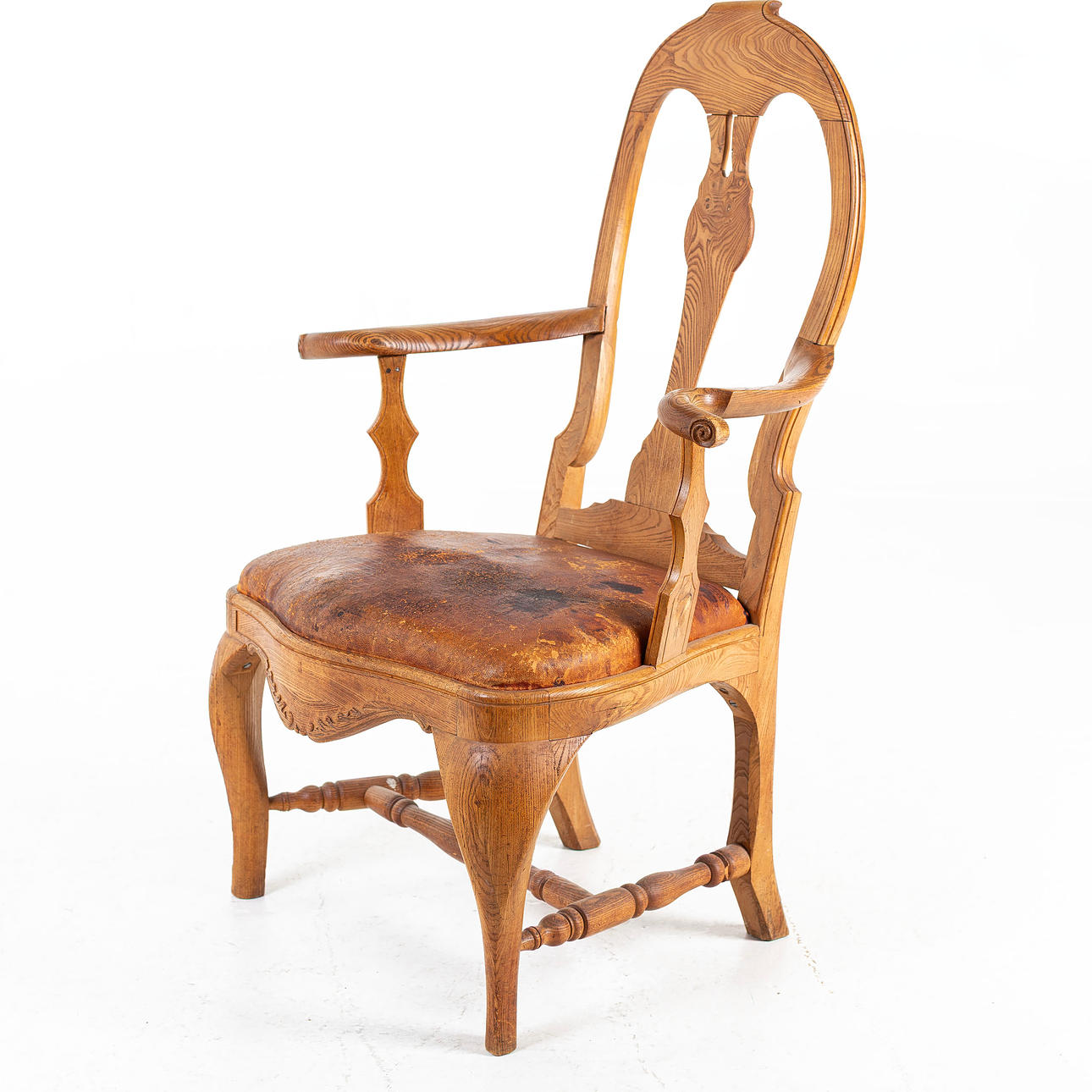 NOJATUOLI, rokokootyyli, nahkaistuin.