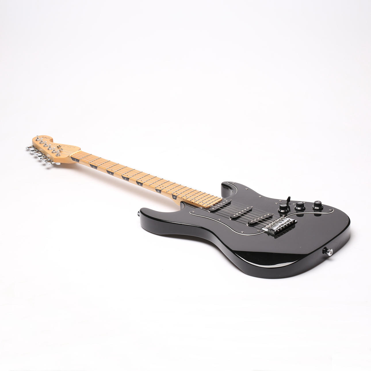 E-GITARRE im Softcase, Kirk Hammett Studentenserie.