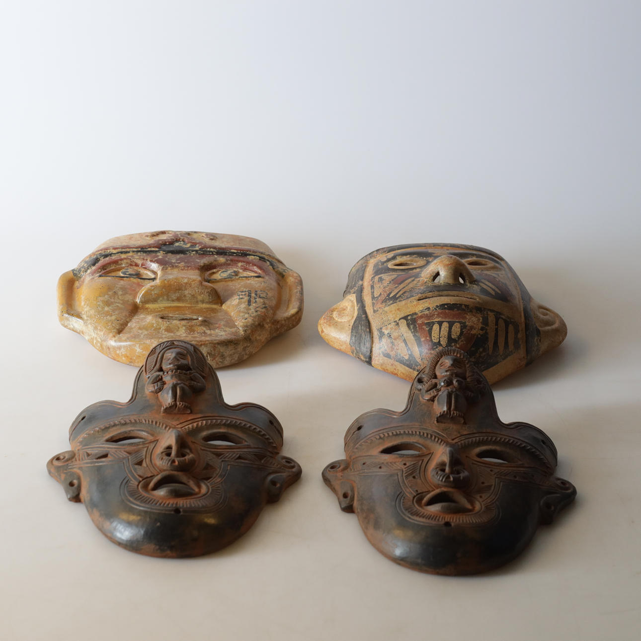 NAAMARIT, 4 kpl, terrakotta, Kolumbia.