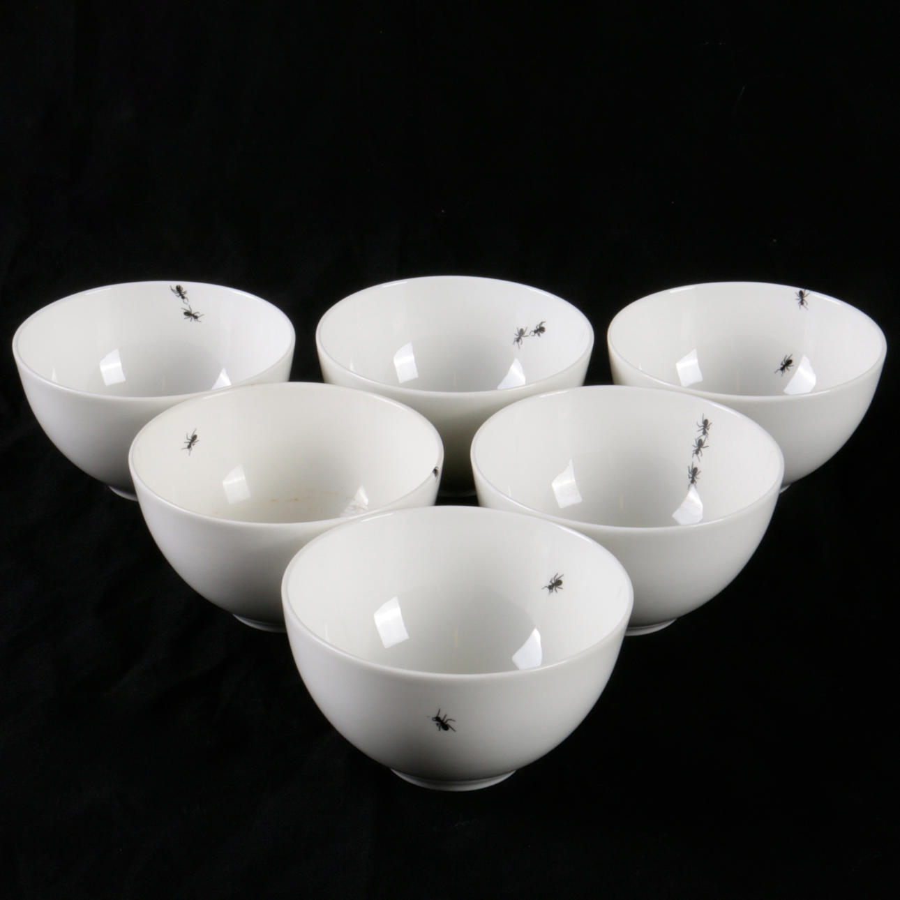 SKÅLAR, 6 st. Porslin, "Fem myror", Stina Juhlin, Gustavsberg, samtida.