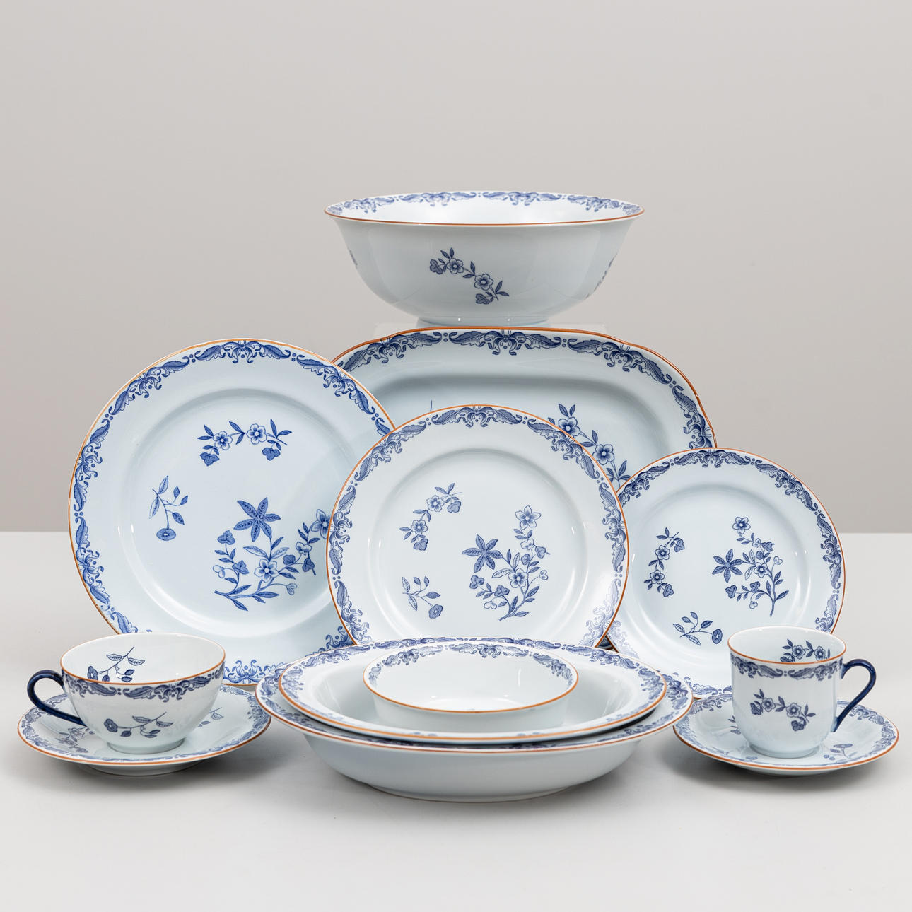 Rörstrand, 40+1 st, ”Ostindia”.