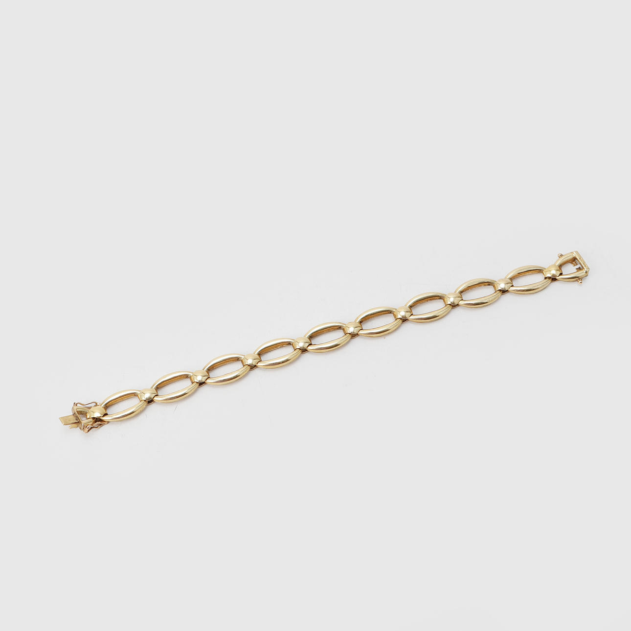 ARMBAND, 18k guld. Vikt ca 20,9 g.
