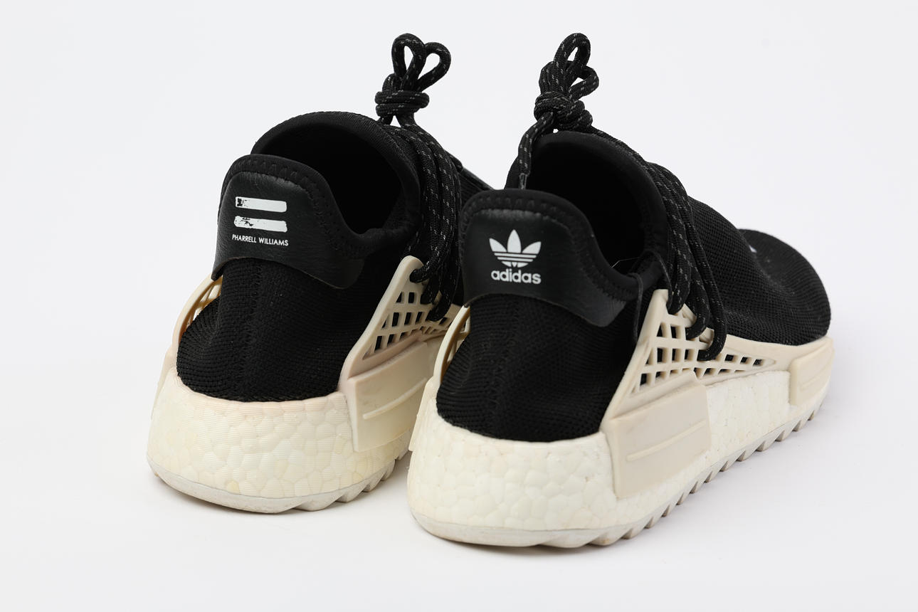 ADIDAS, sneakers, 1 pair, Adidas Human Race NMD Pharrell x Chanel, year  2017, size 39,5. Vintage & Designer Fashion - Auctionet