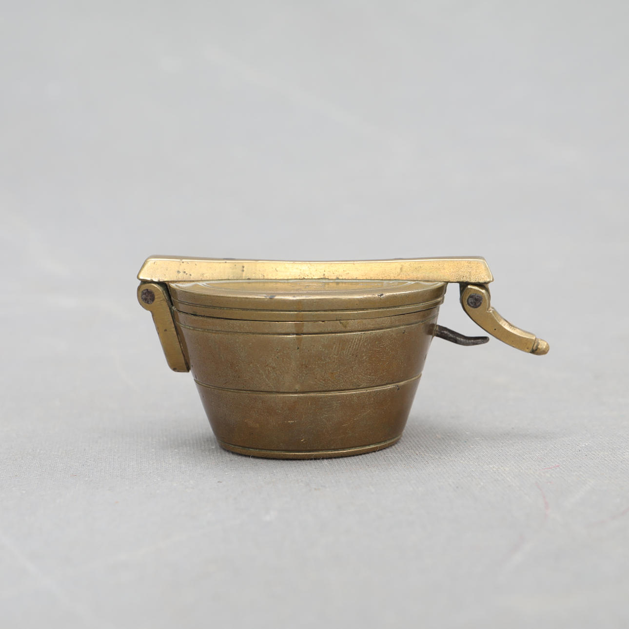 WEIGHT SET, brass, 1829.